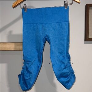 Lululemon aqua blue in the flow leggings